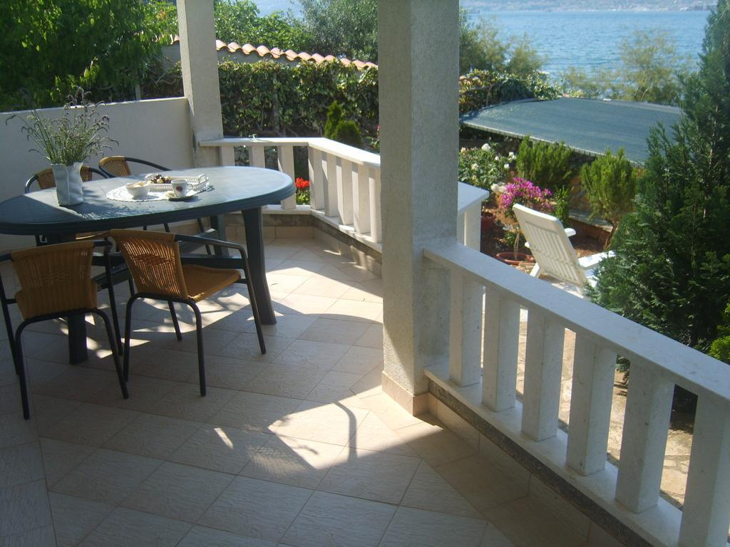 Apartments Iva Alla Trogir Room photo