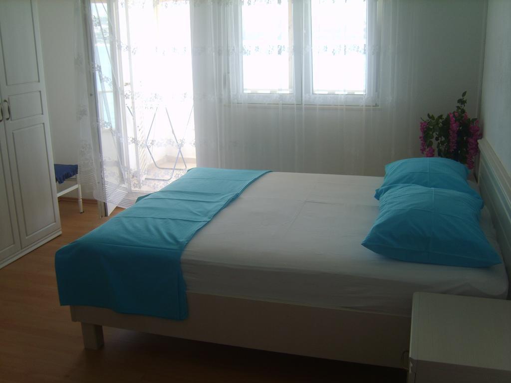 Apartments Iva Alla Trogir Room photo