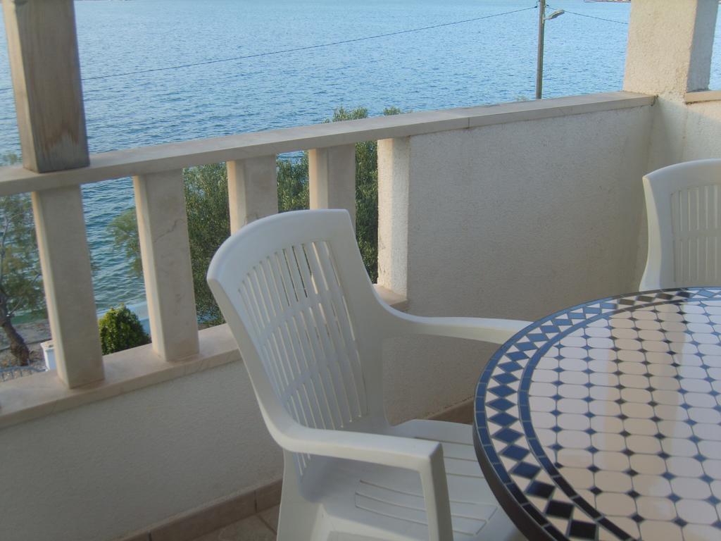 Apartments Iva Alla Trogir Exterior photo